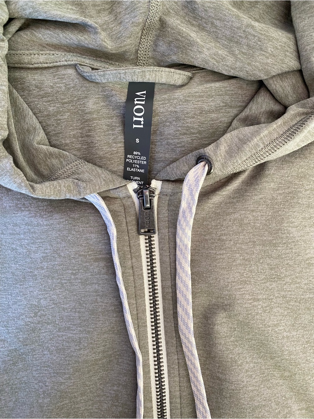Vuori Unisex Light Green Full-Zip Hoodie NWT!